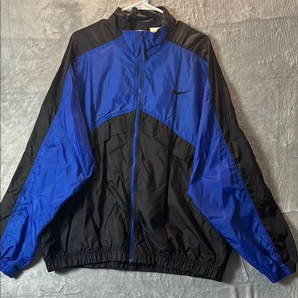 Nike Navy Black Logo Windbreaker Lightweight Vents Size XL